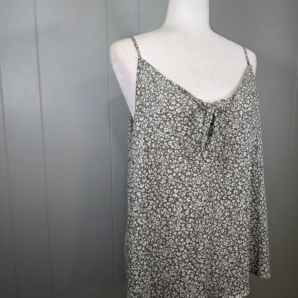 Loft Cami Olive Green & White Floral Tank Top Size L - Picture 3 of 11